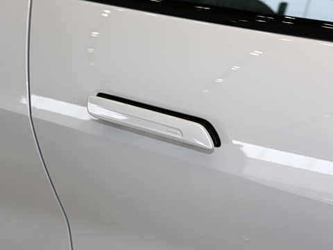 2025�� ��װ��