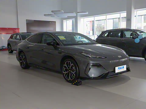 2025�� 700km Զ���Ǽݰ�