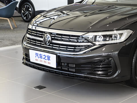 2025�� �Ŀ�� 300TSI DSG׿Խ��