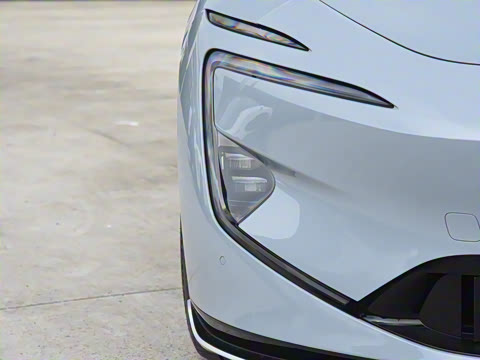 2025�� �Ŀ� Max�����