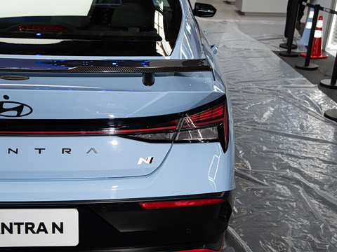 2023�� 2.0T Sport Package Edition