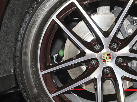 2025�� Macan 2.0T ���ΰ�