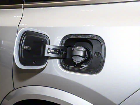 2025�� Ultra ���ܻ��°�