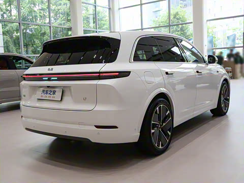 2025�� Ultra ���ܻ��°�