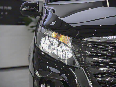 2025�� 2.0T ��; 7��