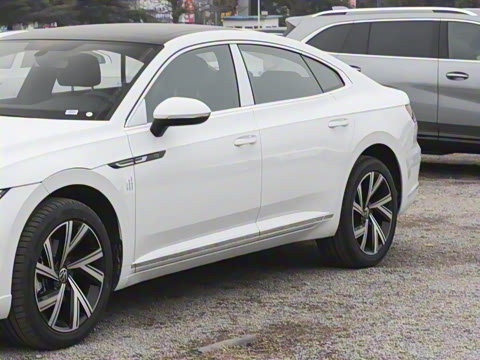 2025�� 330TSI ��Ŀ ������