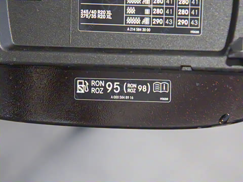 2025�� �Ŀ� E 300 L ������