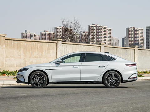 2025�� EV �Ǽݰ� 605KM������