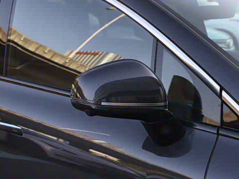 2025�� 700 Ultra�������������״��