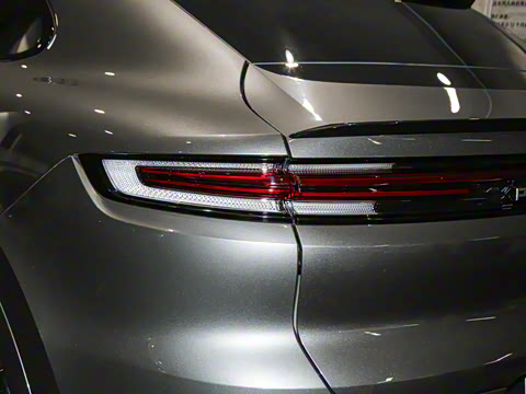 2025�� Cayenne Coup�� 3.0T