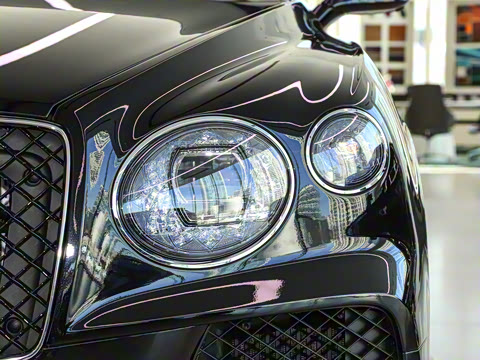 2024�� 4.0T V8 ������