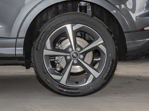 2025�� quattro 45�����ذ� 35TFSI ʱ�ж�����