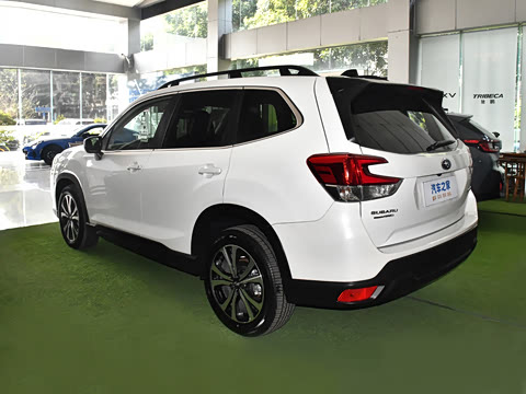 2024�� 2.5i AWD ����EyeSight