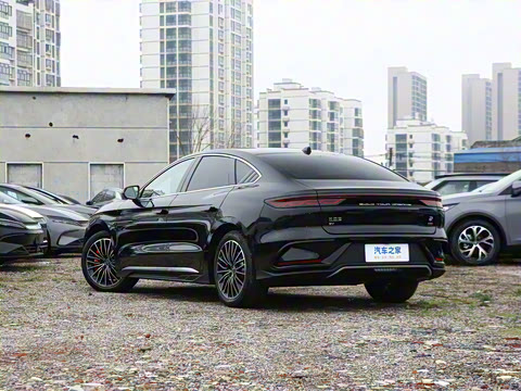 2025�� EV �Ǽݰ� 701KM�����״�������