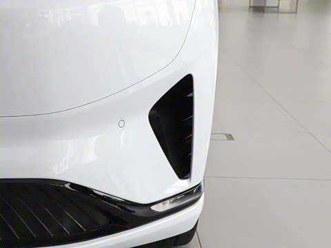 2025�� 210Ultra���̰� 6��