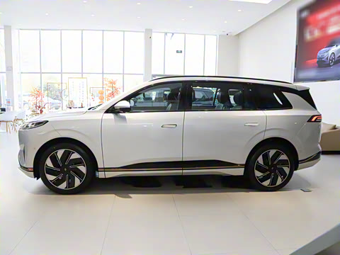 2025�� 636Ultra����� 6��