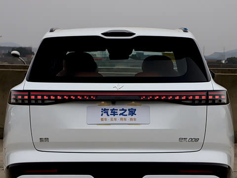 2025�� 636Ultra����� 6��