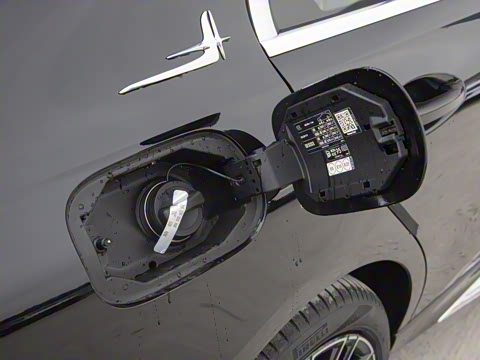 2025�� �Ŀ� C 260 L �˶���