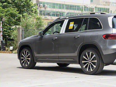 2025�� GLB 220 ʱ����