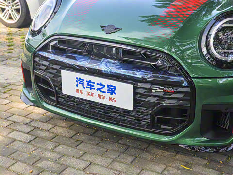 2025�� JOHN COOPER WORKS CABRIO