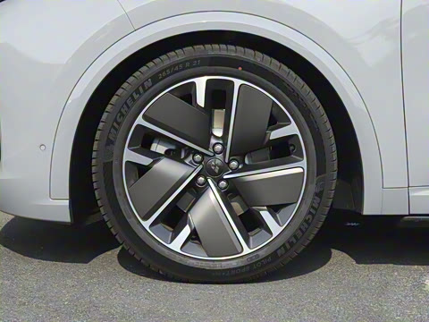 2025�� Ultra ���ܻ��°�