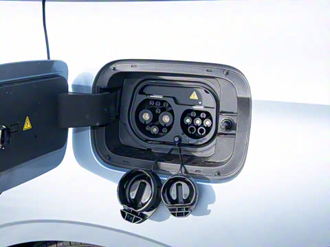 2025�� EM-i 140km ̽��+��