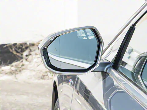 2025�� 530Li ������ M�˶���װ