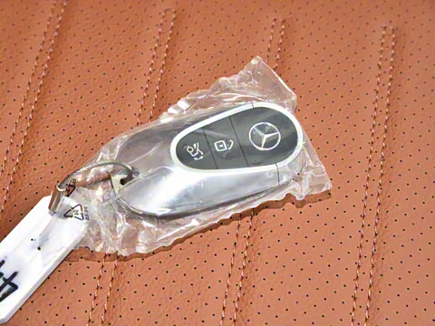 2025�� �Ŀ� GLC 300 L 4MATIC ������ 5��