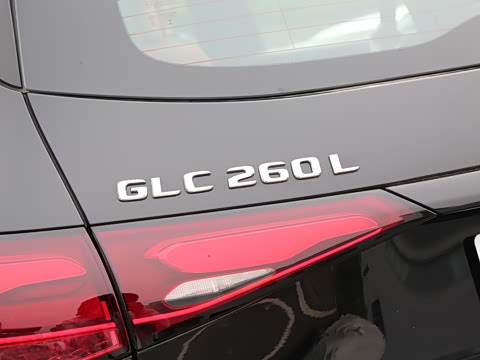2024�� GLC 260 L 4MATIC ������ 7��
