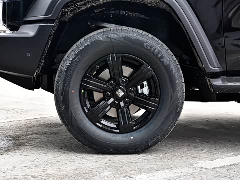 2025�� 2.0T ������