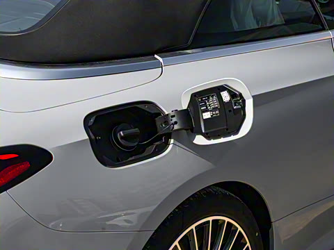 2025�� CLE 260 ������ܳ�