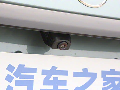 2025�� �Ŀ� GLC 260 L 4MATIC ������