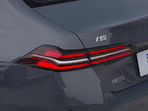 2024�� eDrive 35L M�˶���װ