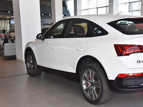 2024�� 40 TFSI ������
