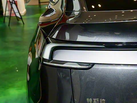 2025�� ����������