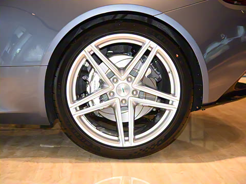 2025�� 4.0T V8 Coupe