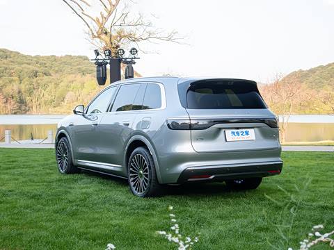 2025�� ���� Ultra�� 53.4kWh 5����
