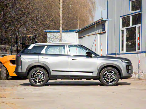 2025�� ���ܰ� 1.6T ��+������