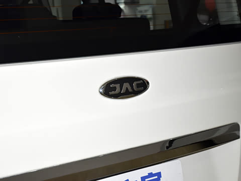 2023�� PLUS 1.8L 7/8�����˰�CNG