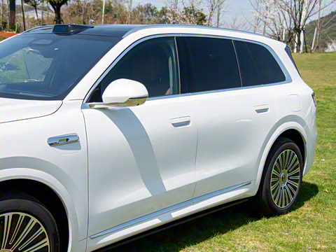 2025�� ���� Ultra�� 53.4kWh 5����