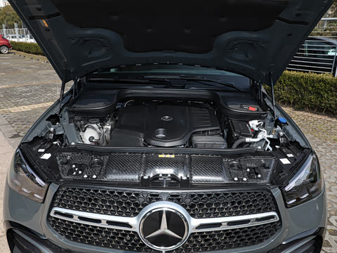 2025�� GLE 450 4MATIC ������