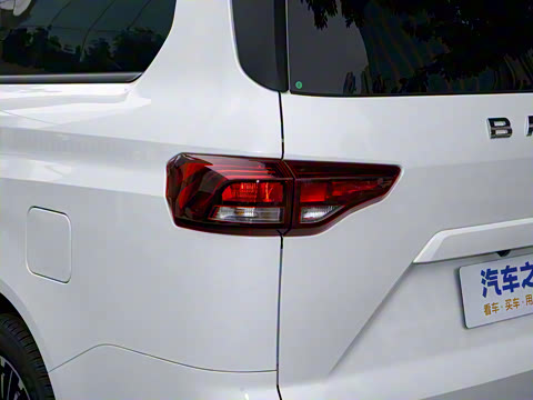 2025�� 2.0L �Զ���������� 9��