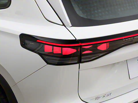 2025�� ̽��L 330TSI ������Ӣ