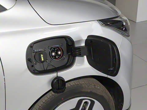 2025�� Mate 300km̤�˰�