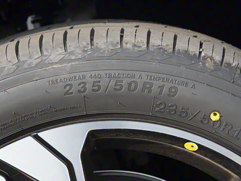 2025�� EM-i 115km ̽����