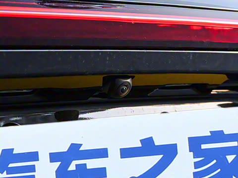 2025�� 550 PRO���а�