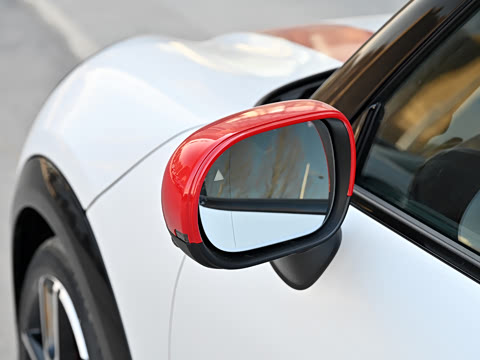 2025�� JOHN COOPER WORKS