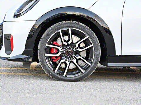 2025�� JOHN COOPER WORKS