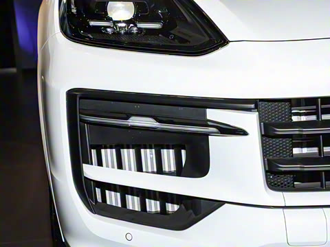 2025�� Cayenne S E-Hybrid 3.0T