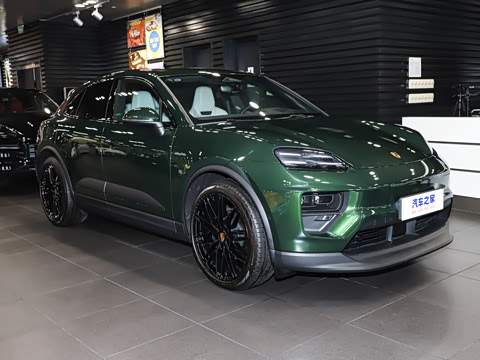 2024�� Macan 4